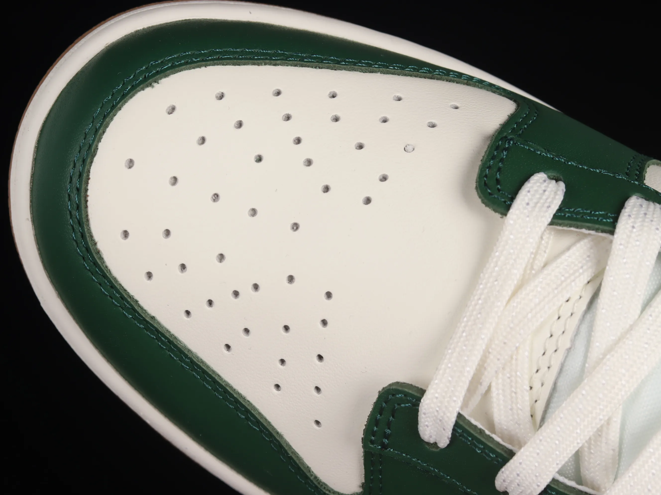 All categories Nk SB Dunk series Nk SB Dunk Low low-top sneakers C version Nk SB Dunk Low "Gorge Green" bean paste green color SB low-top casual sneakers FB7160-161